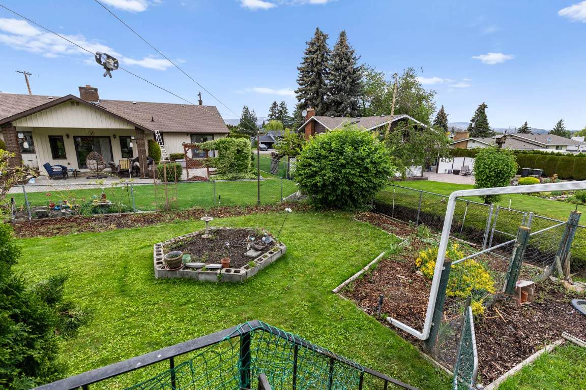 









350


Clarissa

Road,
Kelowna,




BC
V1X 1G8

