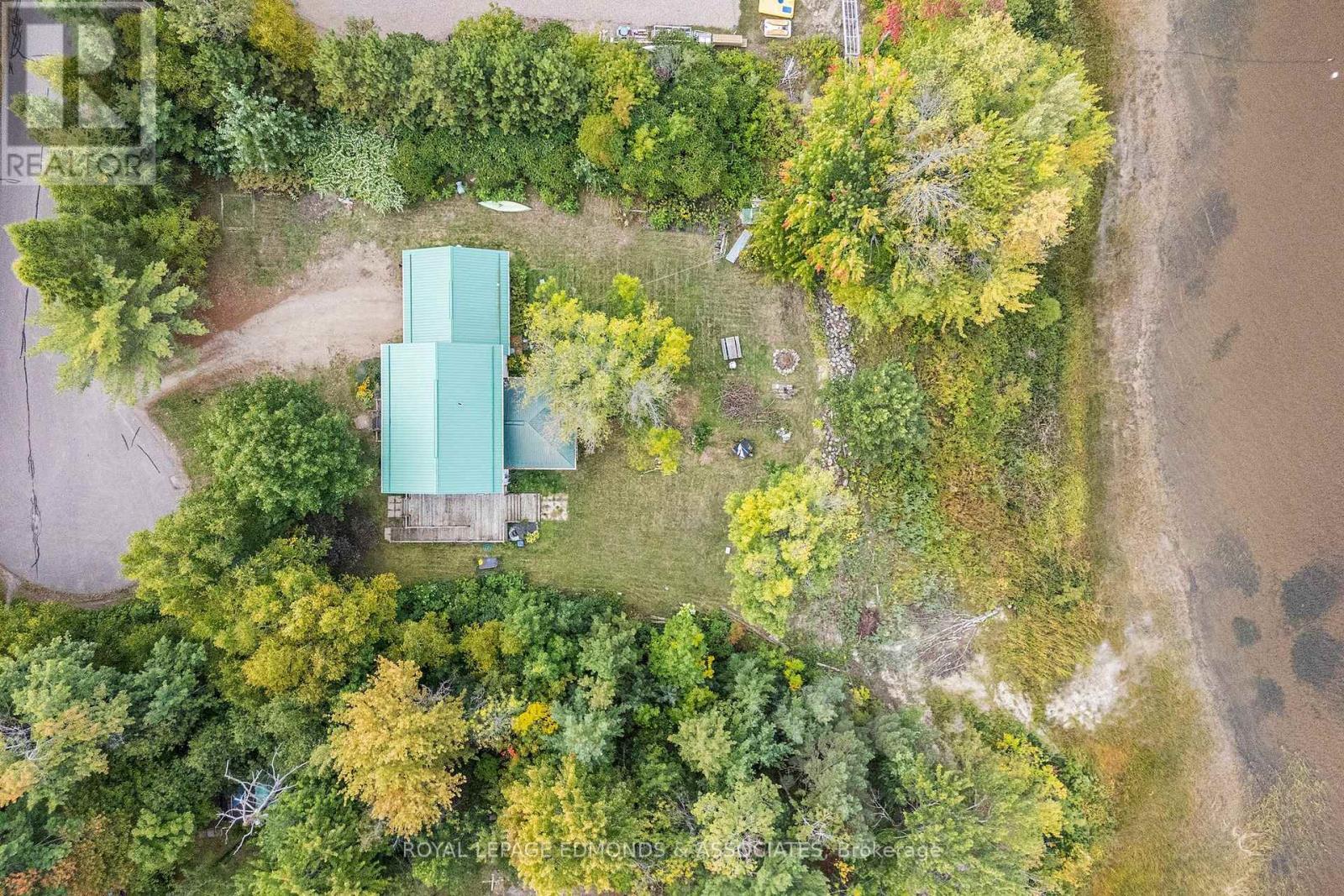 












1095 MOUNTAINVIEW DRIVE

,
Laurentian Valley,




Ontario
K8A8E3

