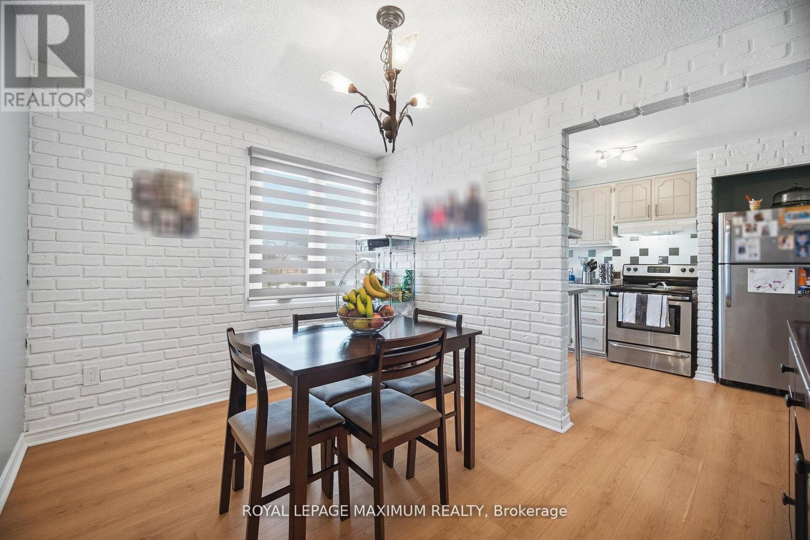 












7493 BYBROOK DRIVE

,
Mississauga,




Ontario
L4T3R4

