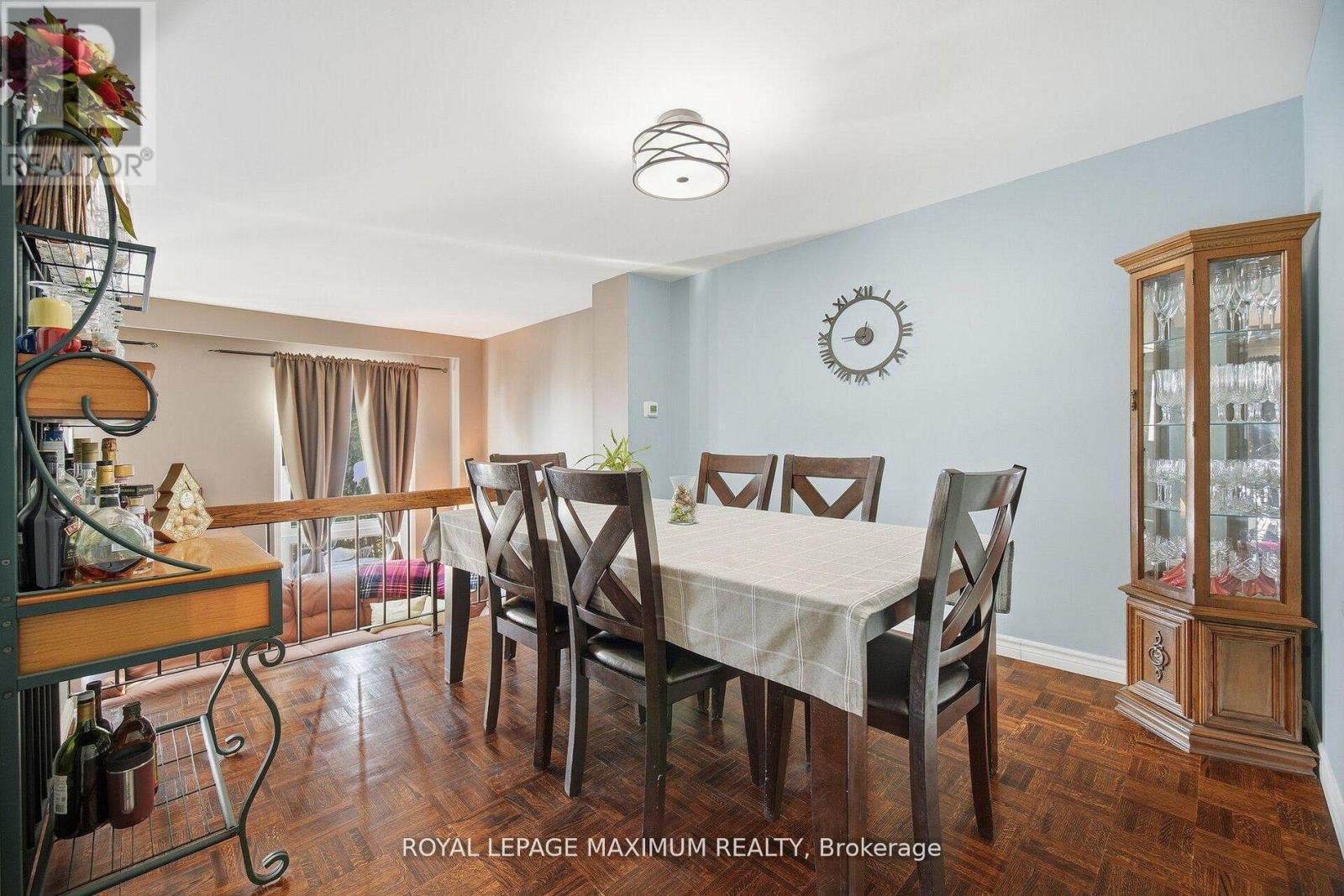 












7493 BYBROOK DRIVE

,
Mississauga,




Ontario
L4T3R4

