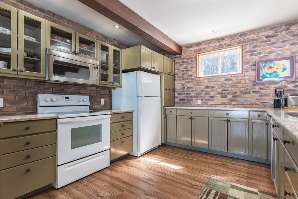 









7


Ch. Reddington

,
Otter Lake,




QC
J0X2P0

