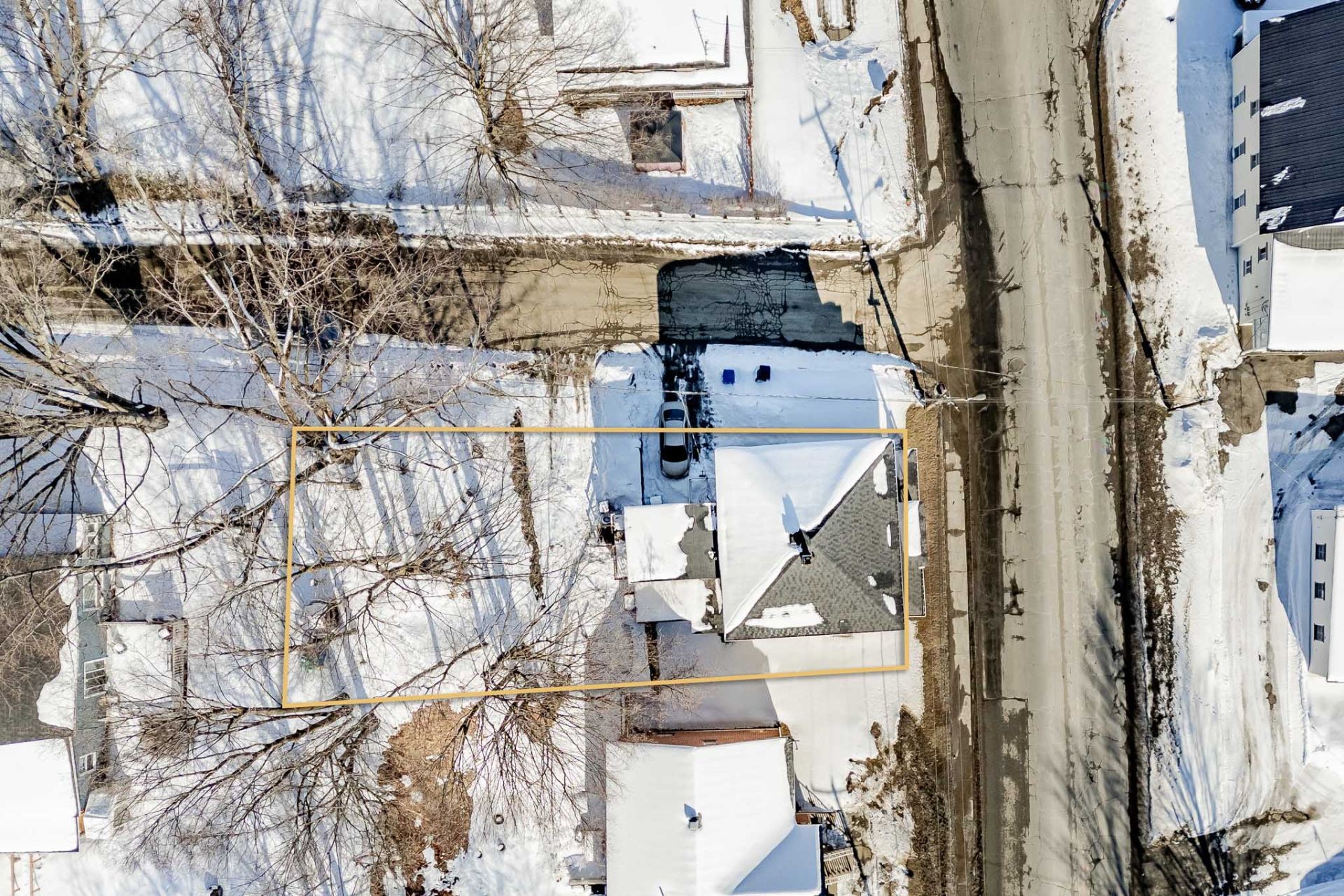 









864

 - 864A


Rue Child

,
Coaticook,




QC
J1A2C6

