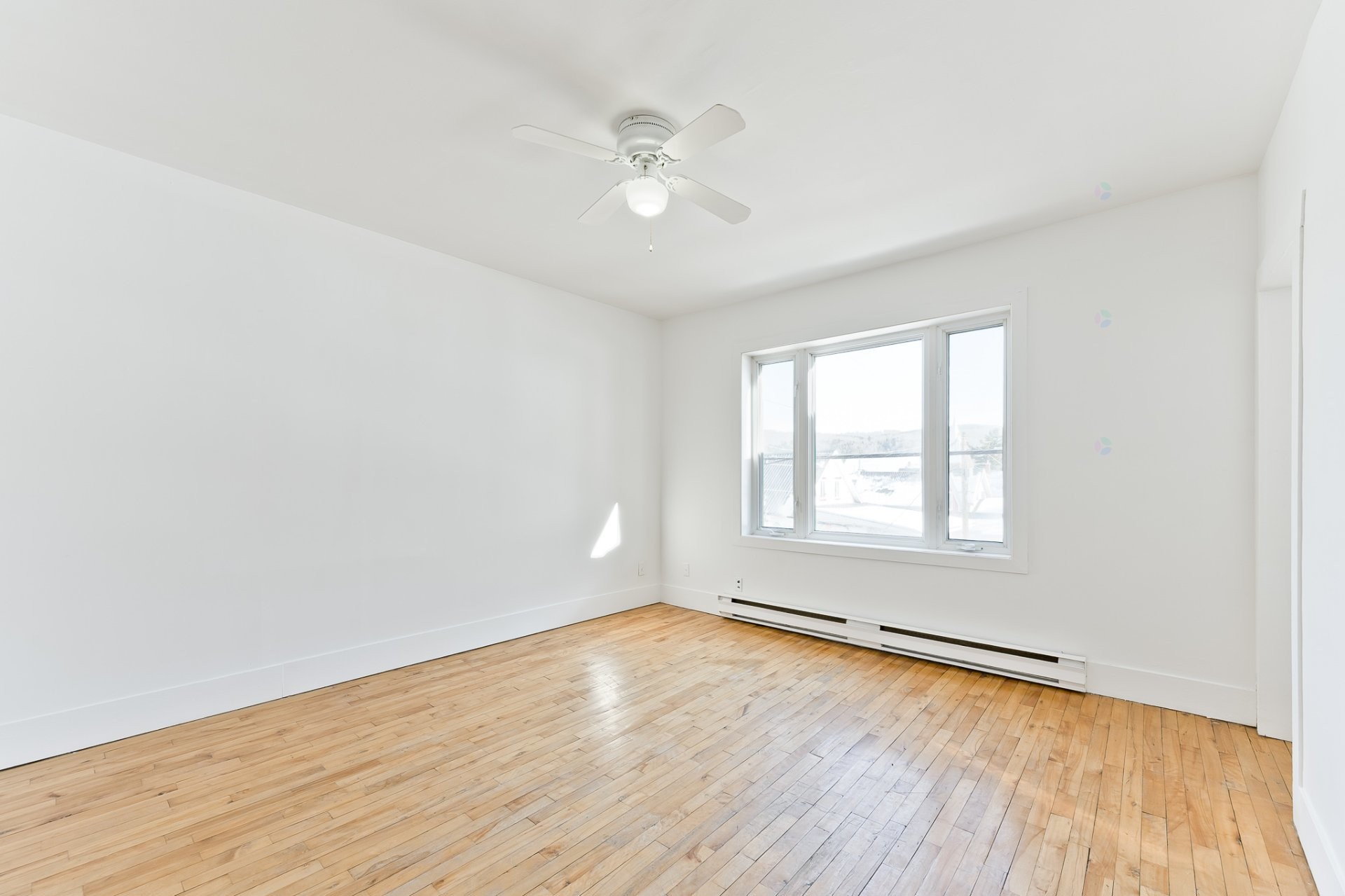 









864

 - 864A


Rue Child

,
Coaticook,




QC
J1A2C6

