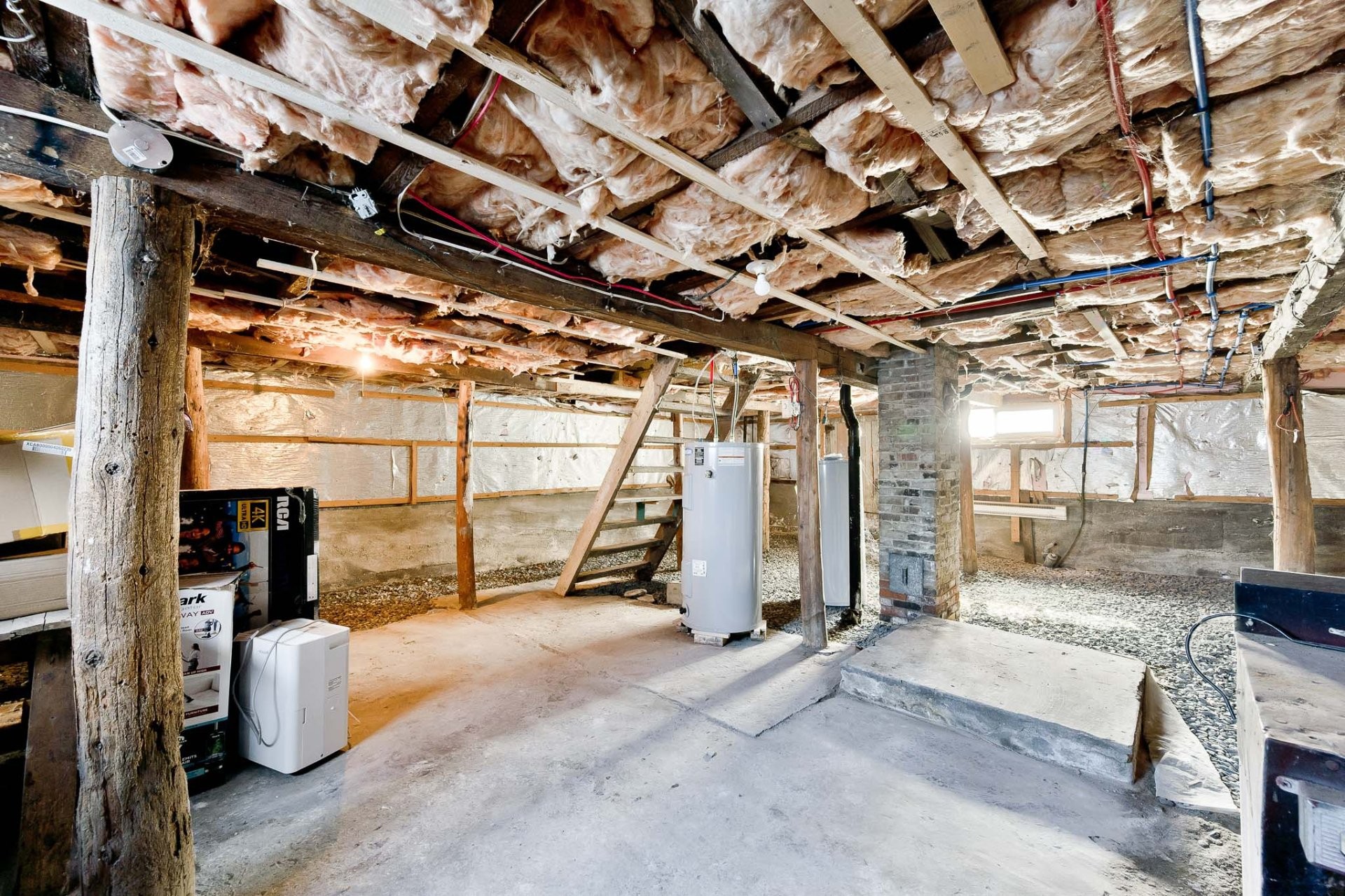 









864

 - 864A


Rue Child

,
Coaticook,




QC
J1A2C6

