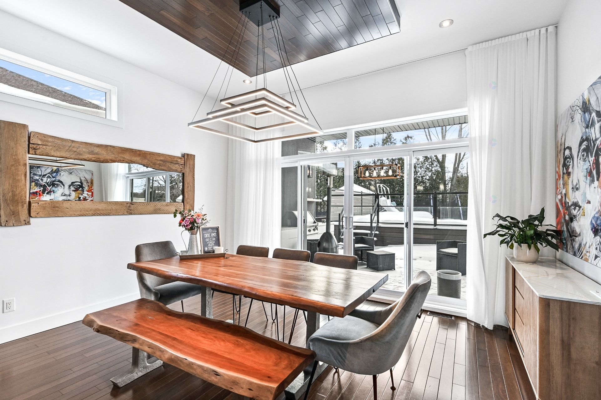 









1017


Ch. du Clocher

,
Saint-Jean-sur-Richelieu,




QC
J2Y1A4

