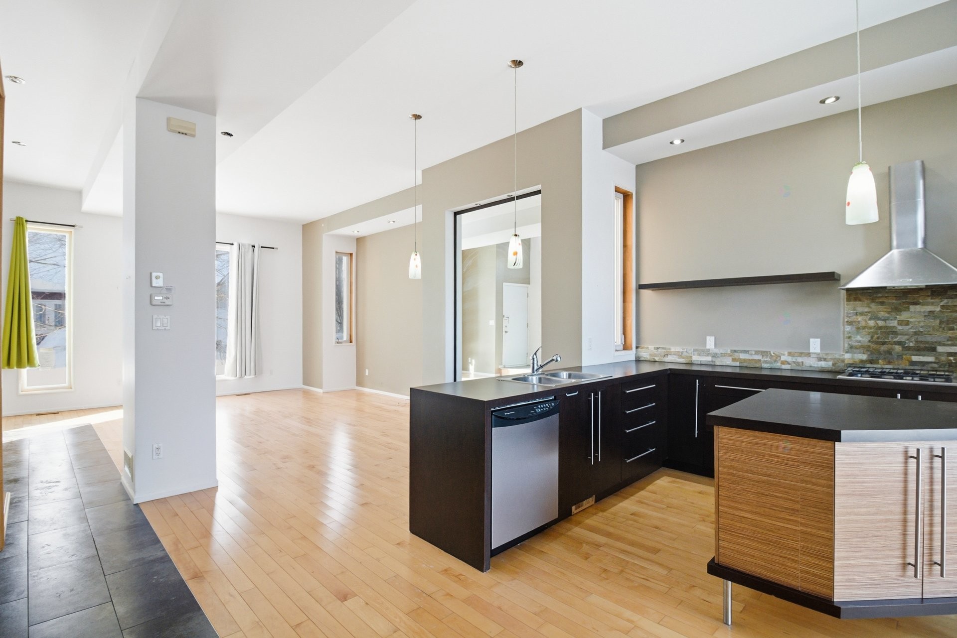 









23


Rue de Donnacona

,
Gatineau (Gatineau),




QC
J8P8C2

