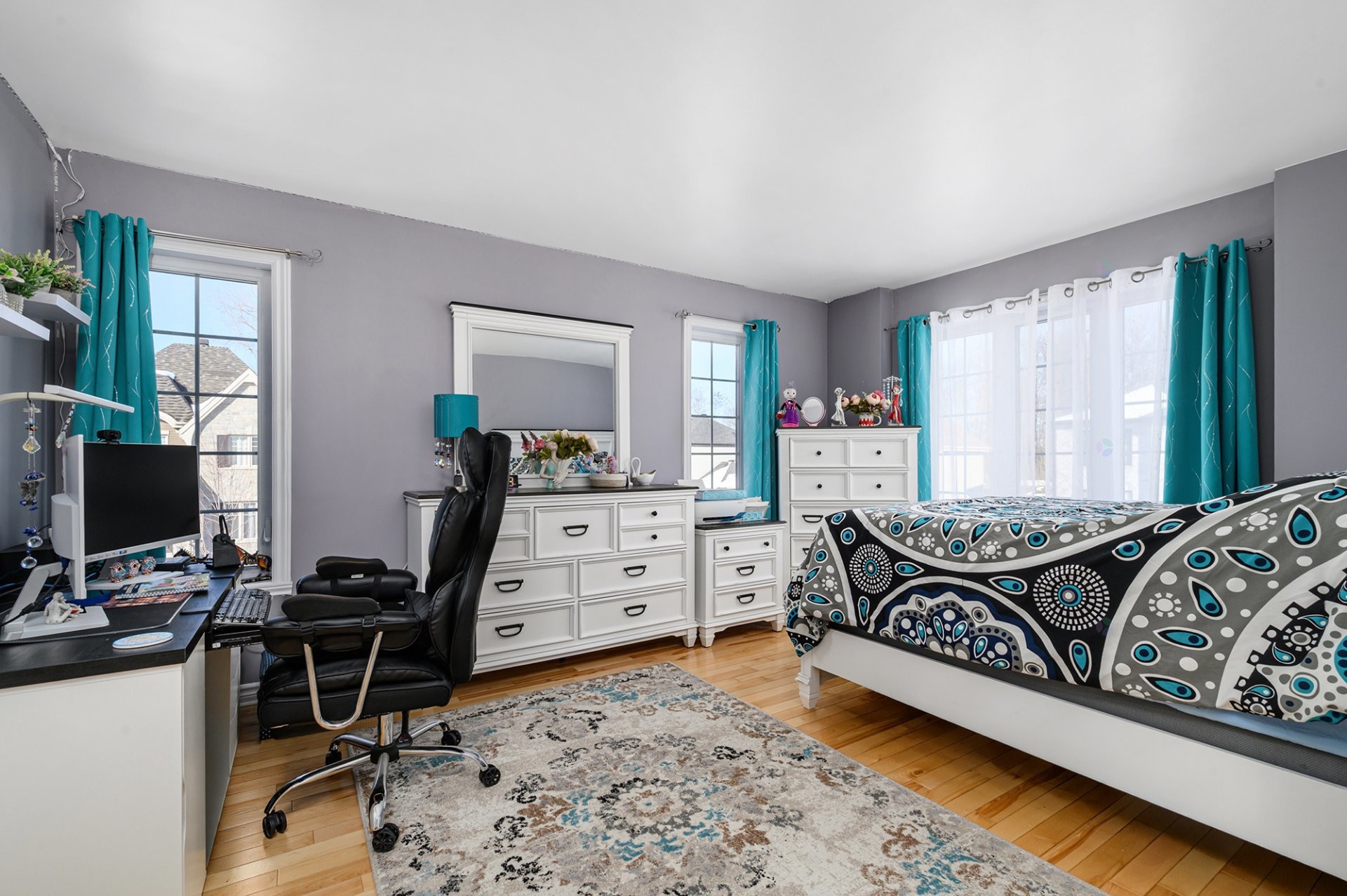 









166


Rue de Sannois

,
Terrebonne (Lachenaie),




QC
J6W0C3

