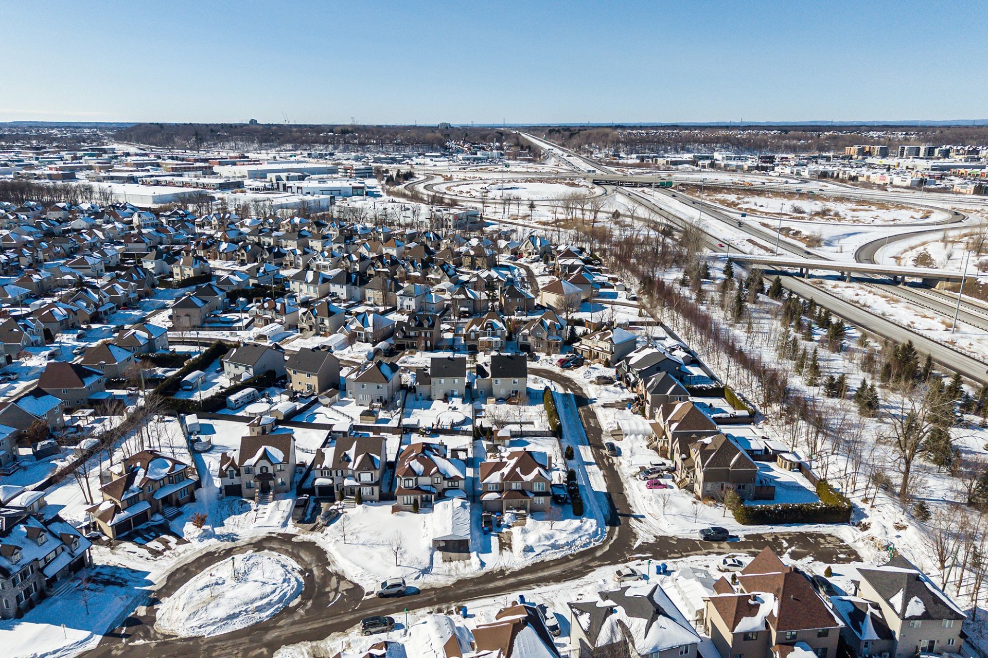 









166


Rue de Sannois

,
Terrebonne (Lachenaie),




QC
J6W0C3

