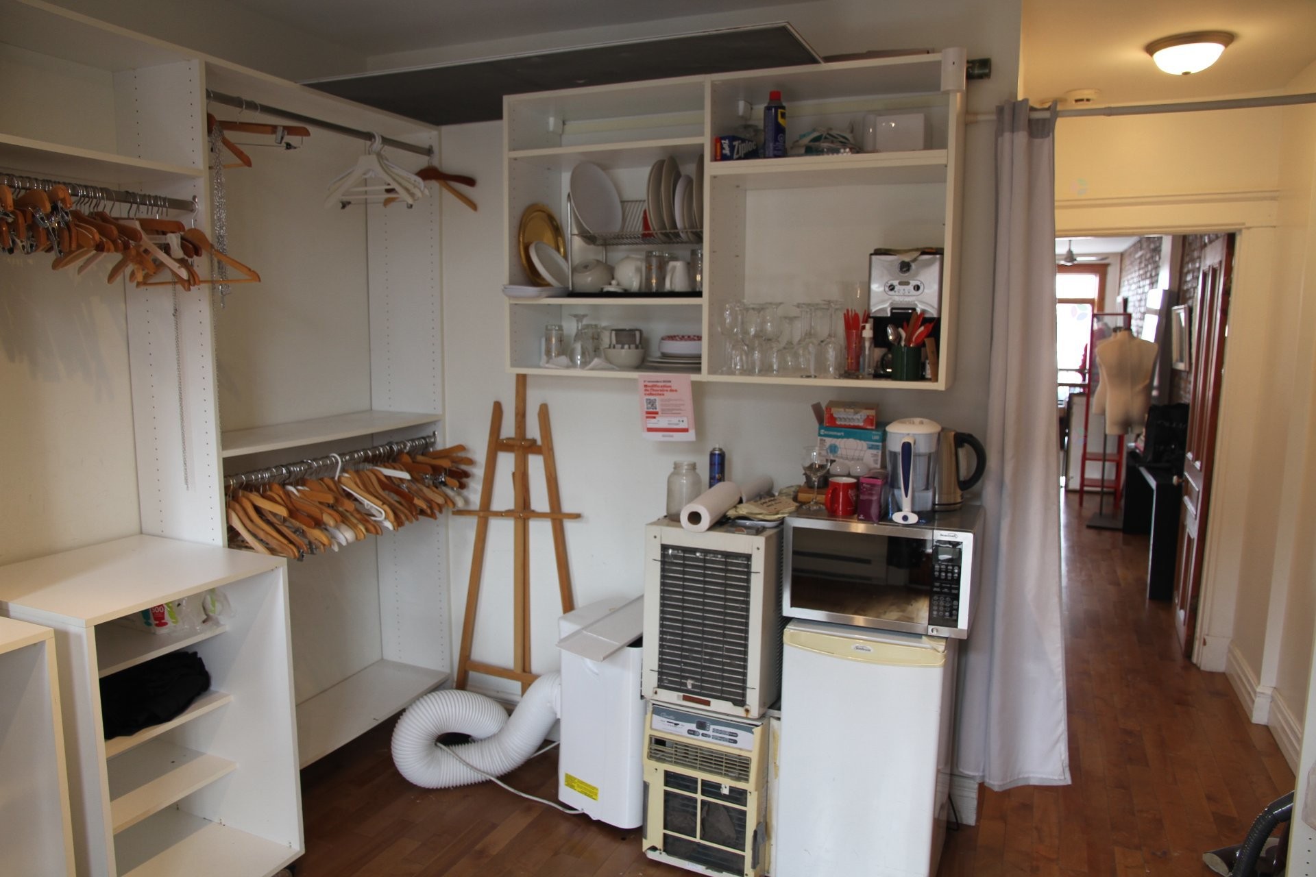 









86


Av. Laurier O.

,
Montréal (Le Plateau-Mont-Royal),




QC
H2T2N4

