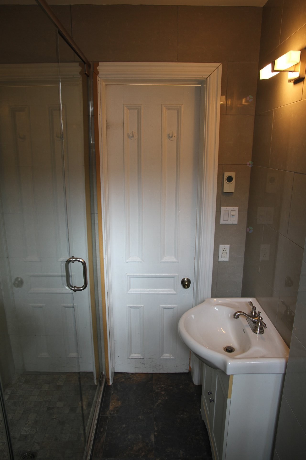 









86


Av. Laurier O.

,
Montréal (Le Plateau-Mont-Royal),




QC
H2T2N4

