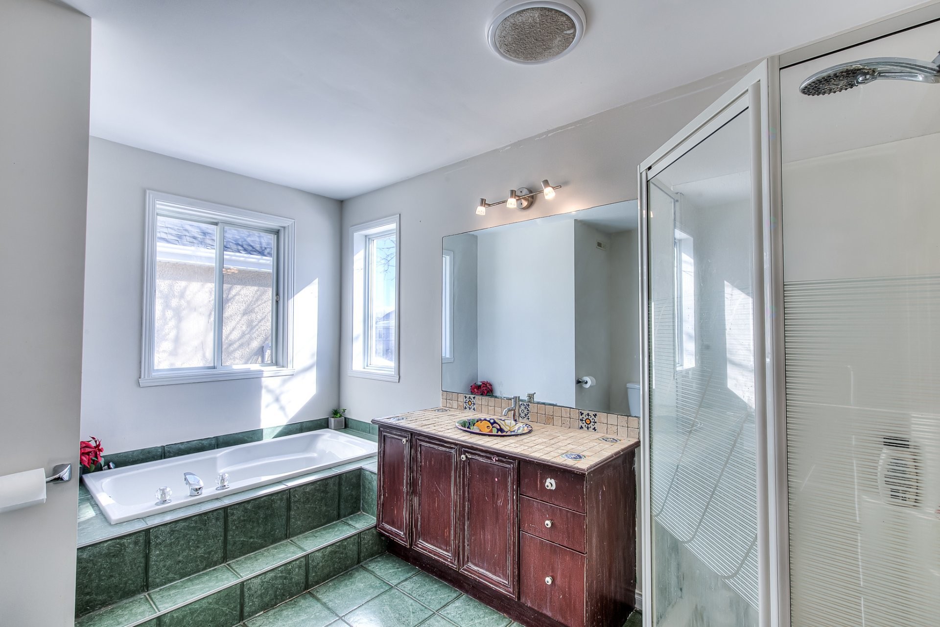 









6235


Rue des Sizerins

,
Laval (Sainte-Rose),




QC
H7L5S8

