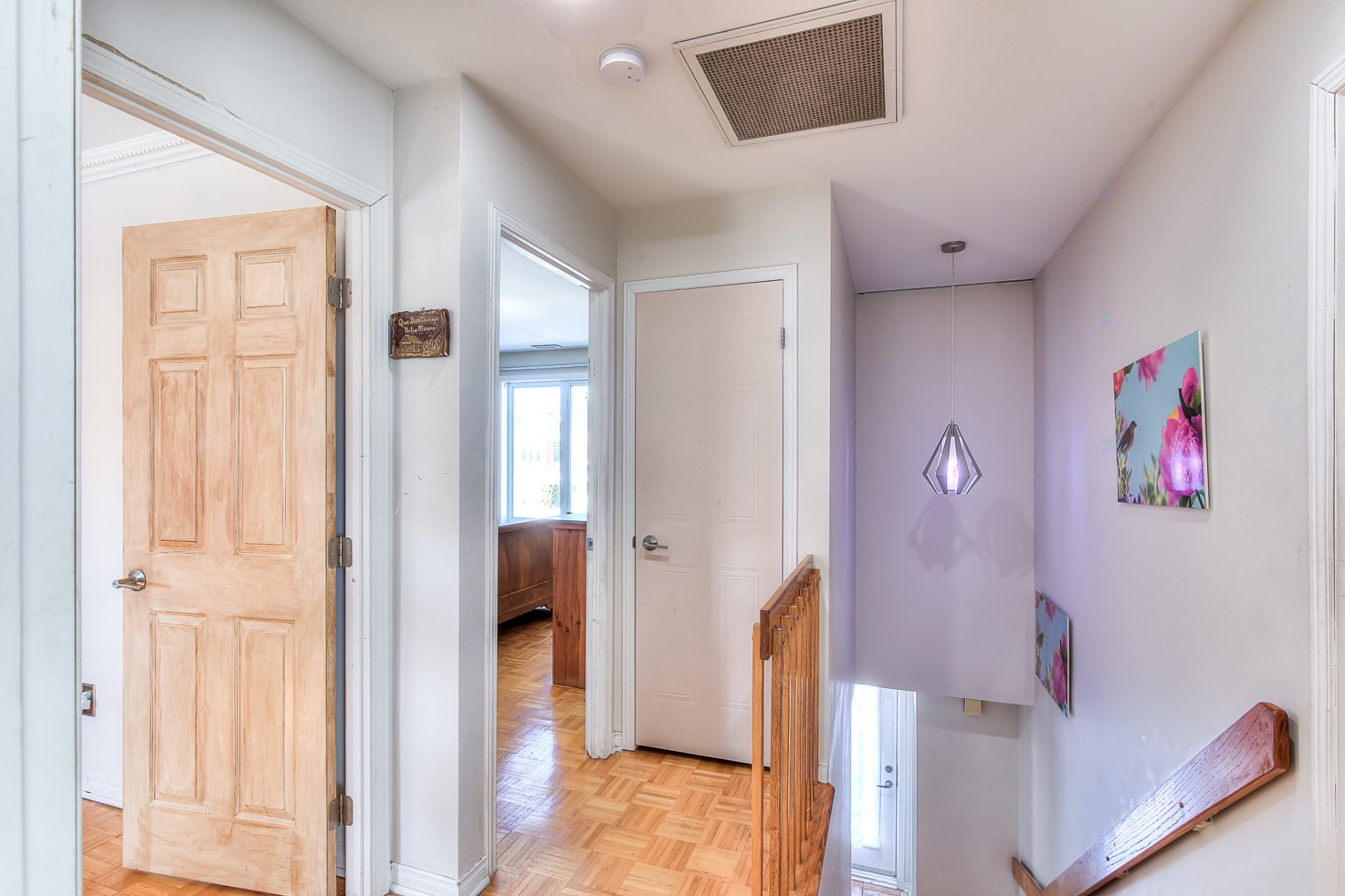 









6235


Rue des Sizerins

,
Laval (Sainte-Rose),




QC
H7L5S8

