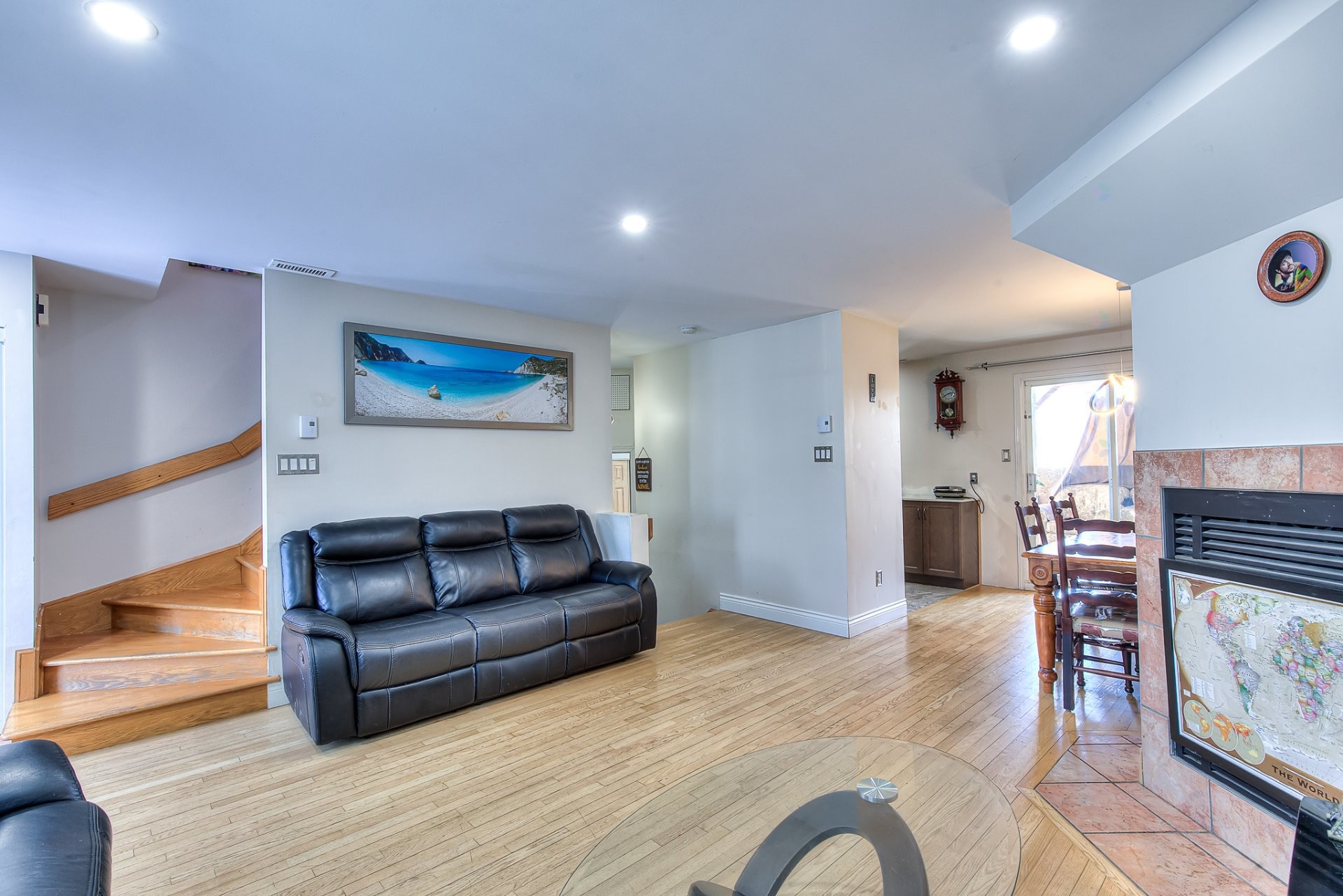 









6235


Rue des Sizerins

,
Laval (Sainte-Rose),




QC
H7L5S8

