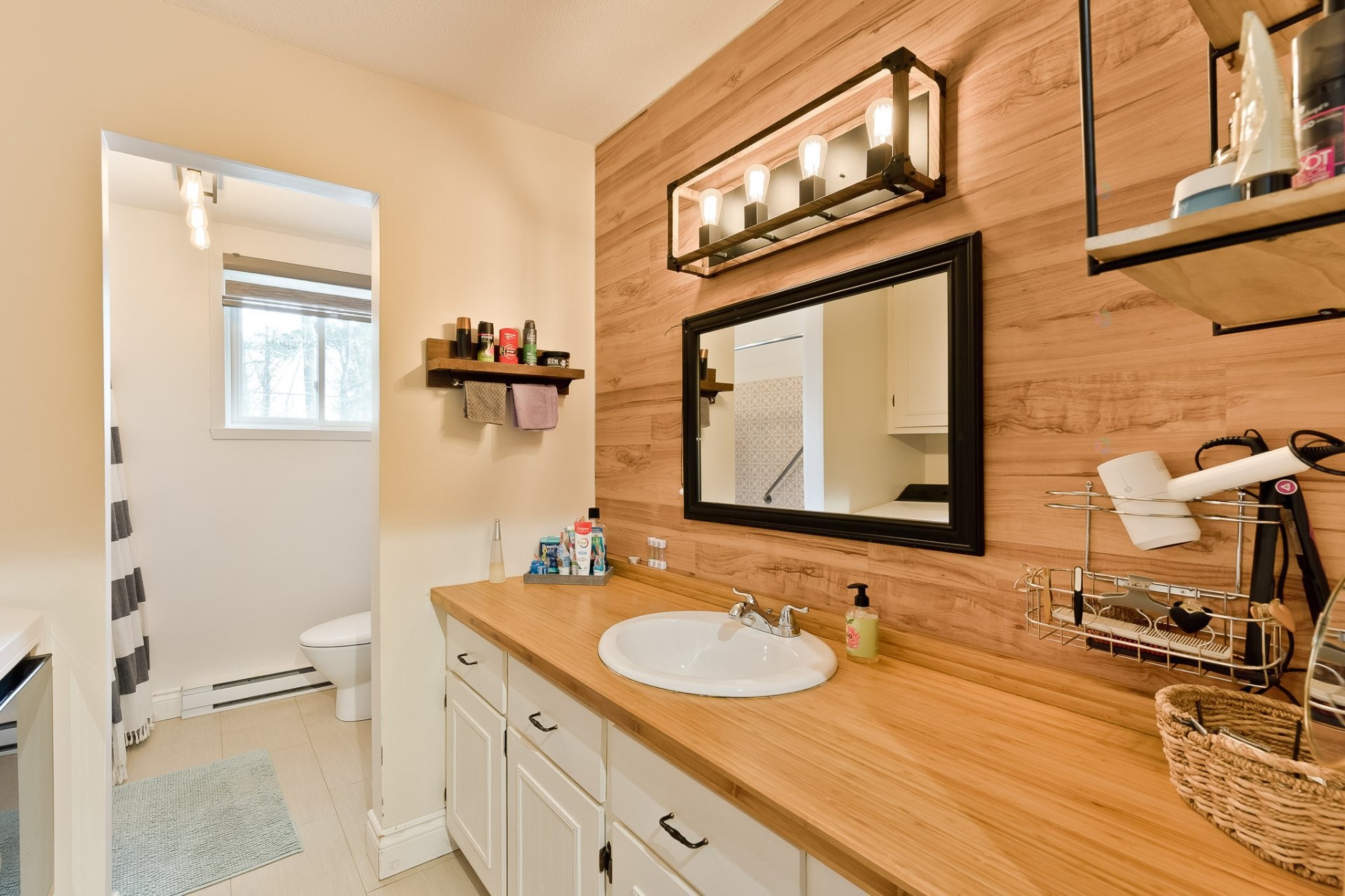 









740


Rue Turcotte

,
Sherbrooke (Les Nations),




QC
J1L1N4

