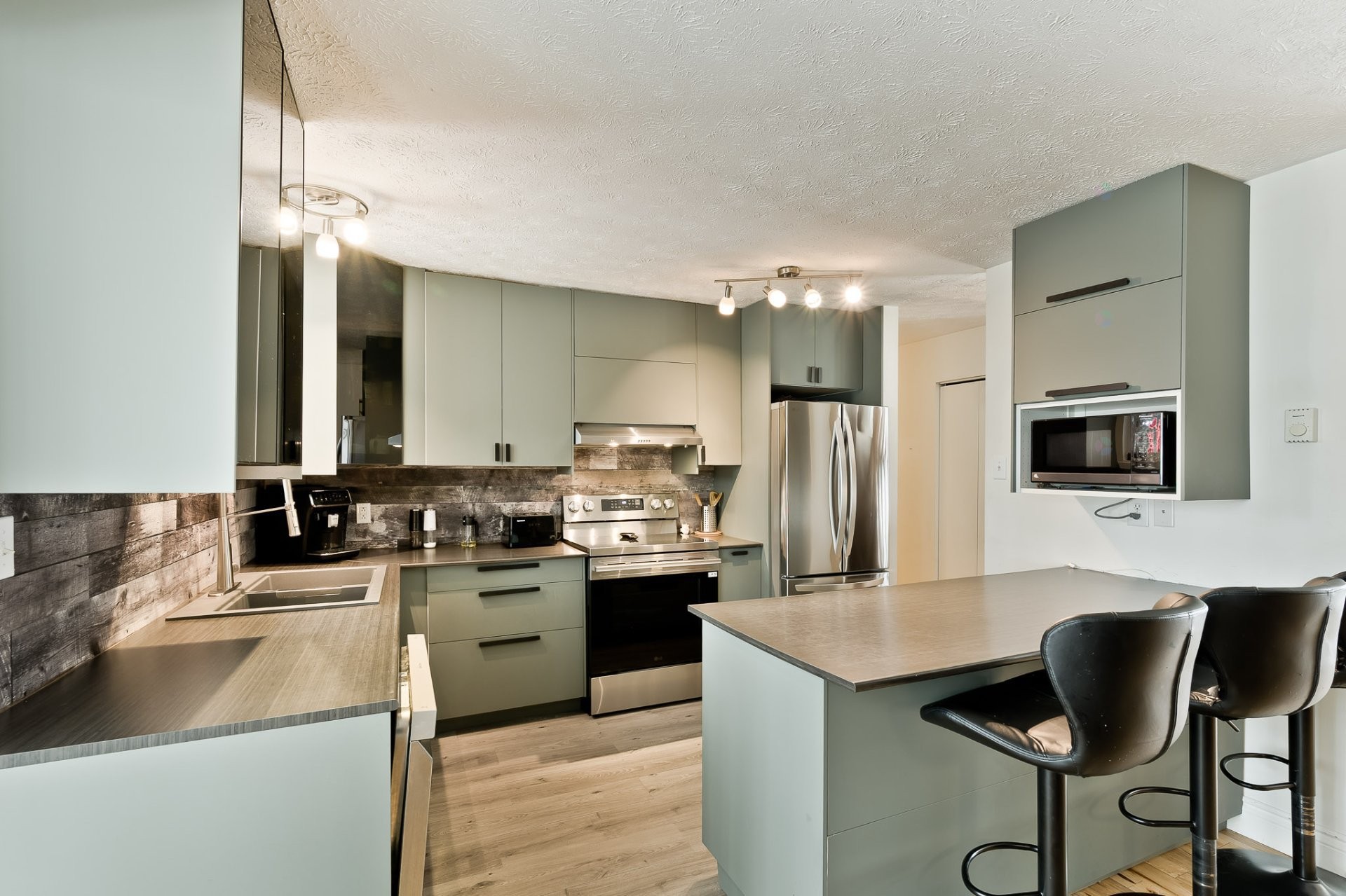 









740


Rue Turcotte

,
Sherbrooke (Les Nations),




QC
J1L1N4

