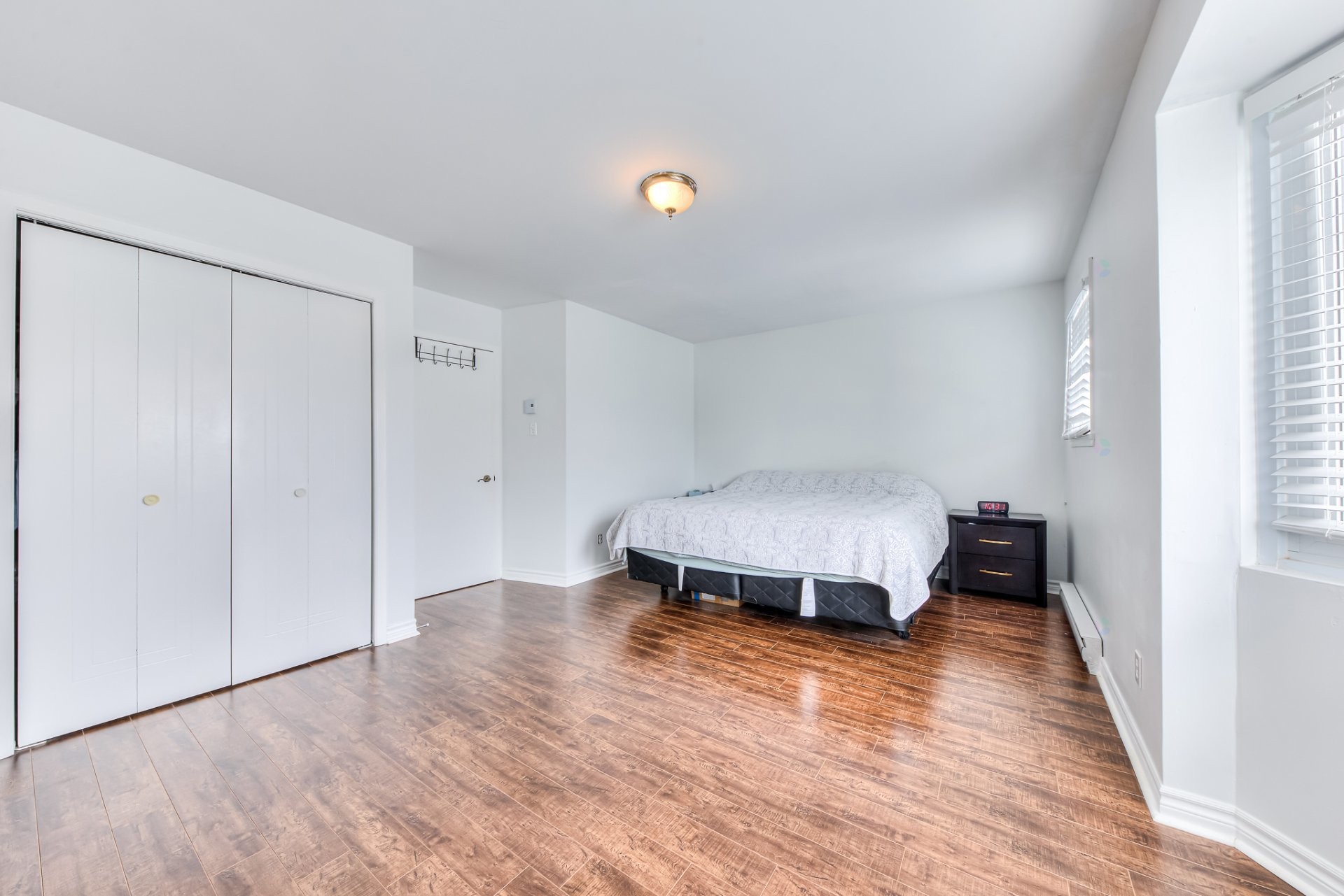 









10044


Rue Sylvain-Garneau

,
Montréal (Rivière-des-Prairies/Pointe-aux-Trembles),




QC
H1C2G3

