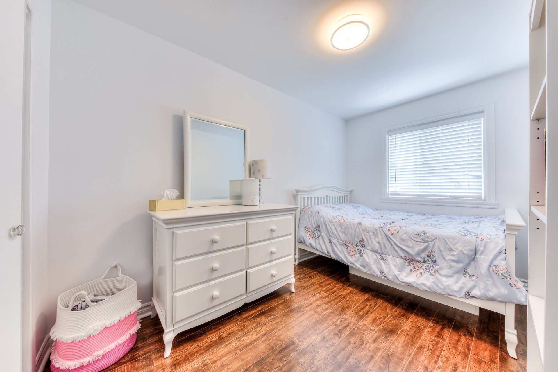 









10044


Rue Sylvain-Garneau

,
Montréal (Rivière-des-Prairies/Pointe-aux-Trembles),




QC
H1C2G3

