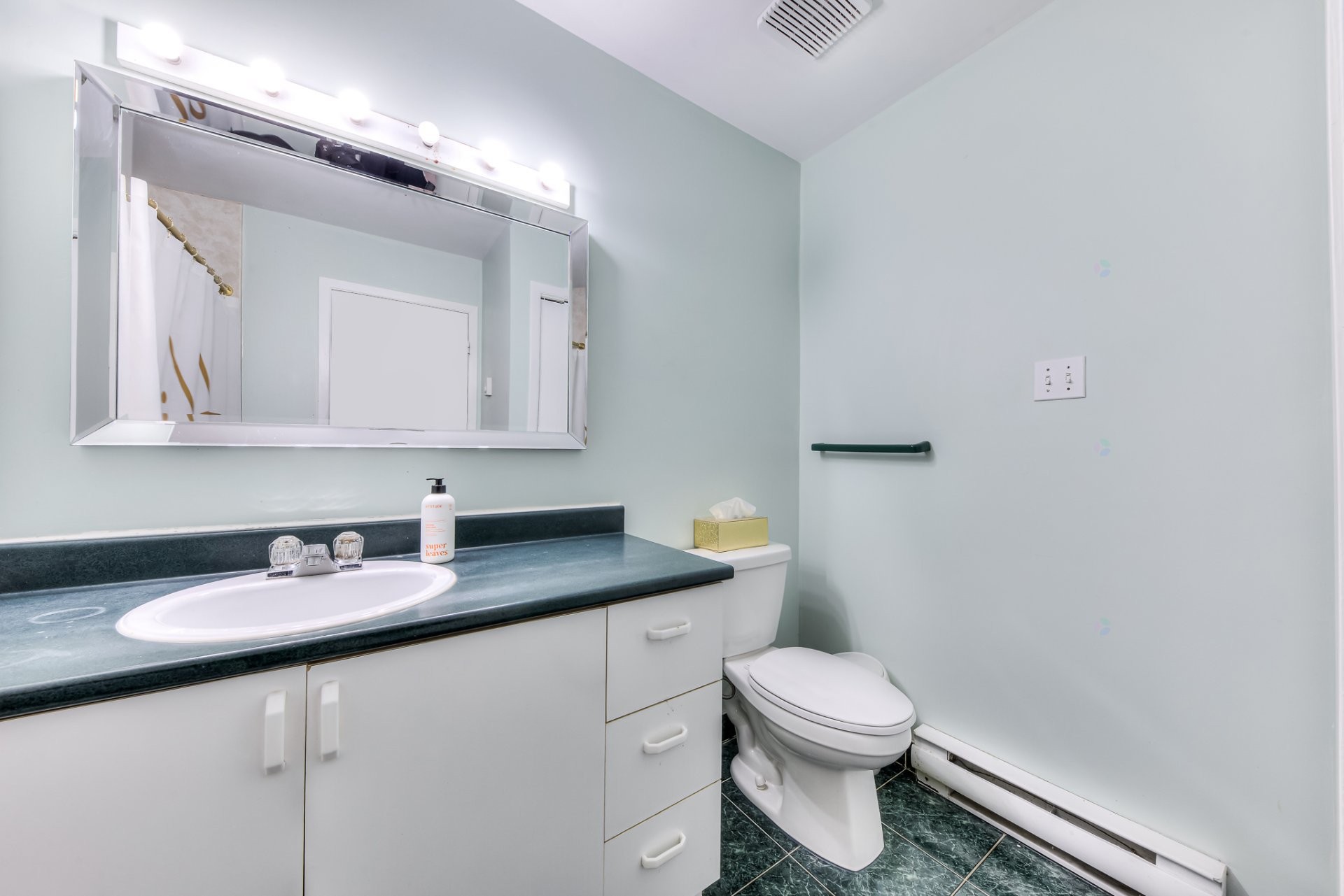 









10044


Rue Sylvain-Garneau

,
Montréal (Rivière-des-Prairies/Pointe-aux-Trembles),




QC
H1C2G3

