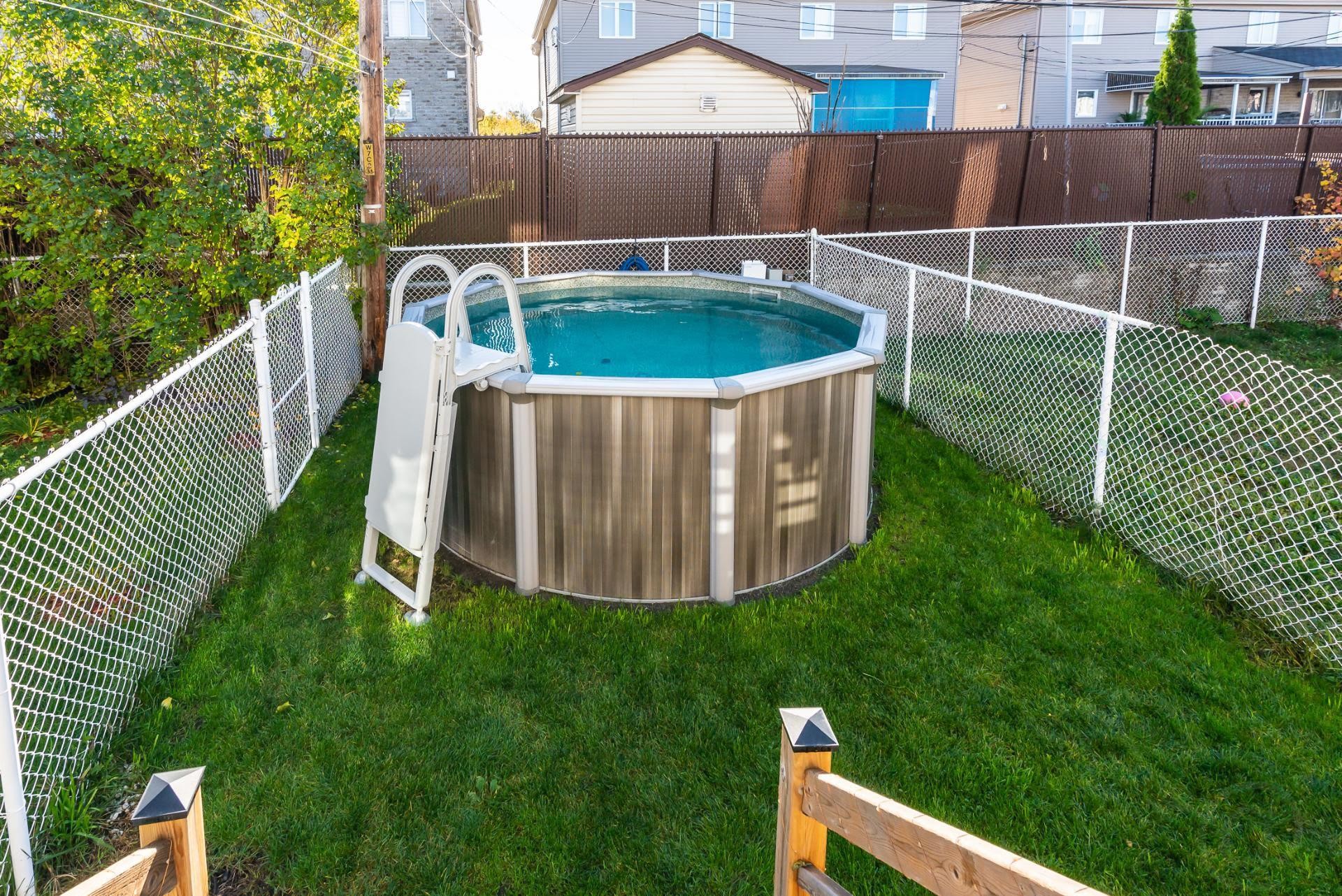 









10044


Rue Sylvain-Garneau

,
Montréal (Rivière-des-Prairies/Pointe-aux-Trembles),




QC
H1C2G3

