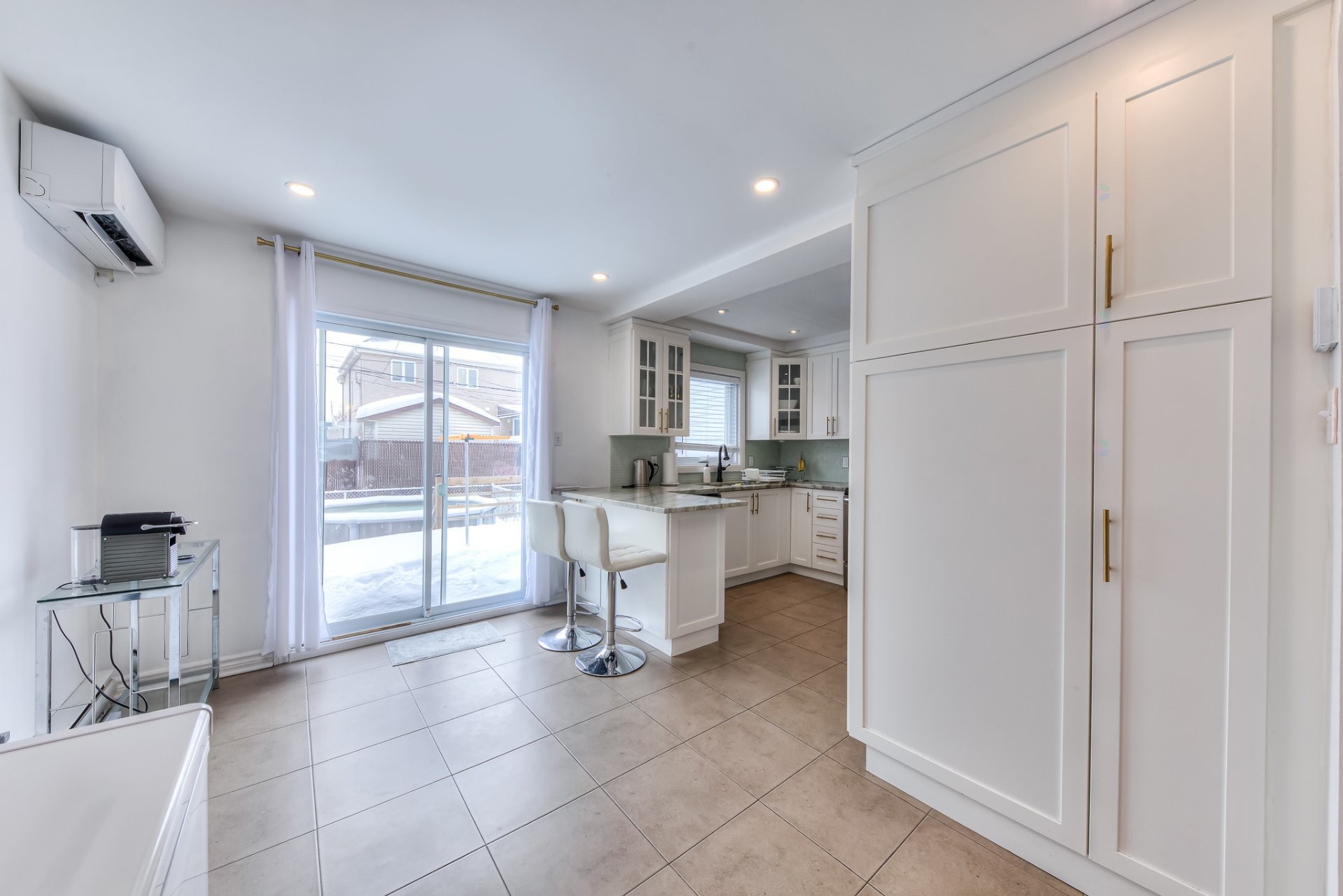 









10044


Rue Sylvain-Garneau

,
Montréal (Rivière-des-Prairies/Pointe-aux-Trembles),




QC
H1C2G3

