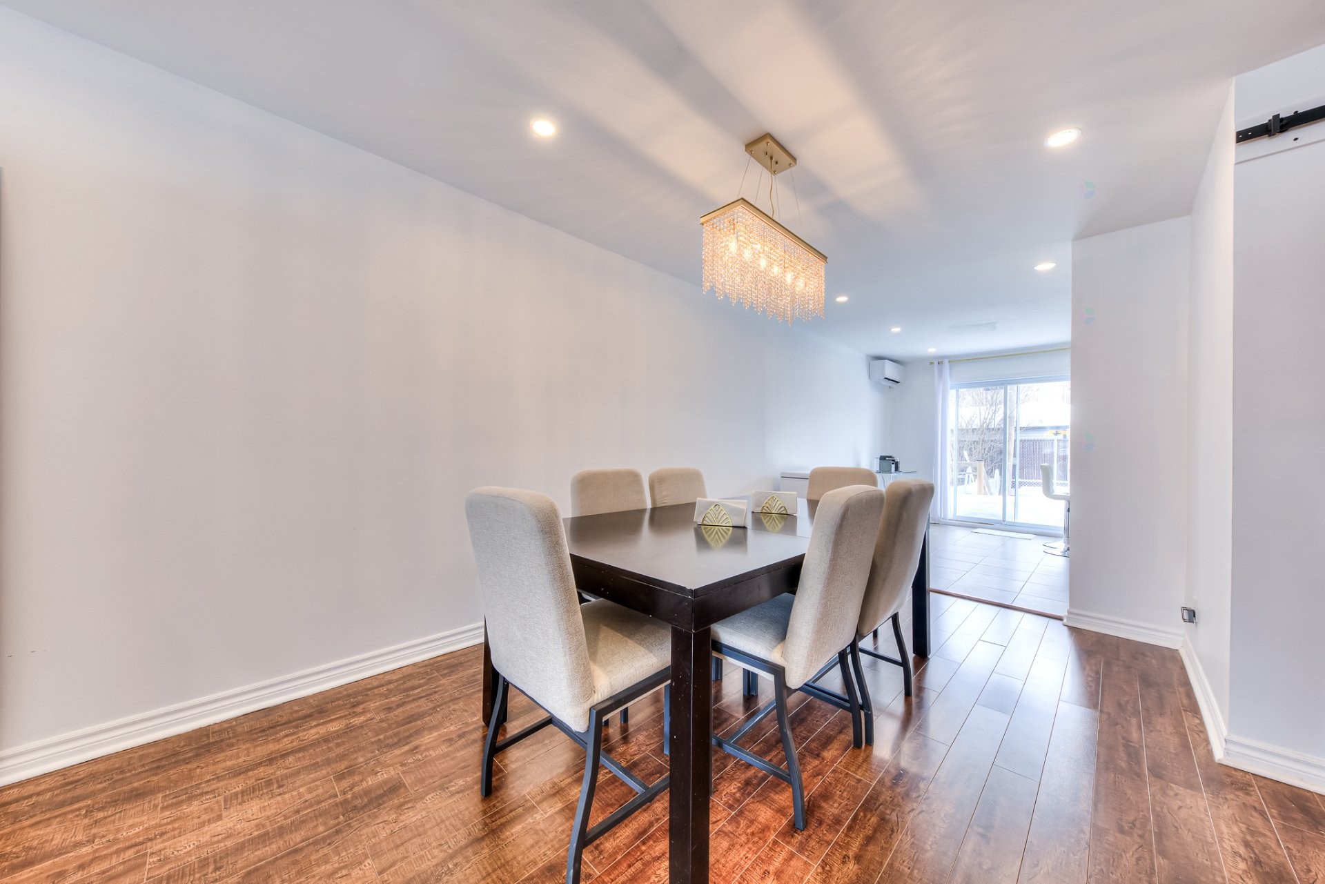 









10044


Rue Sylvain-Garneau

,
Montréal (Rivière-des-Prairies/Pointe-aux-Trembles),




QC
H1C2G3

