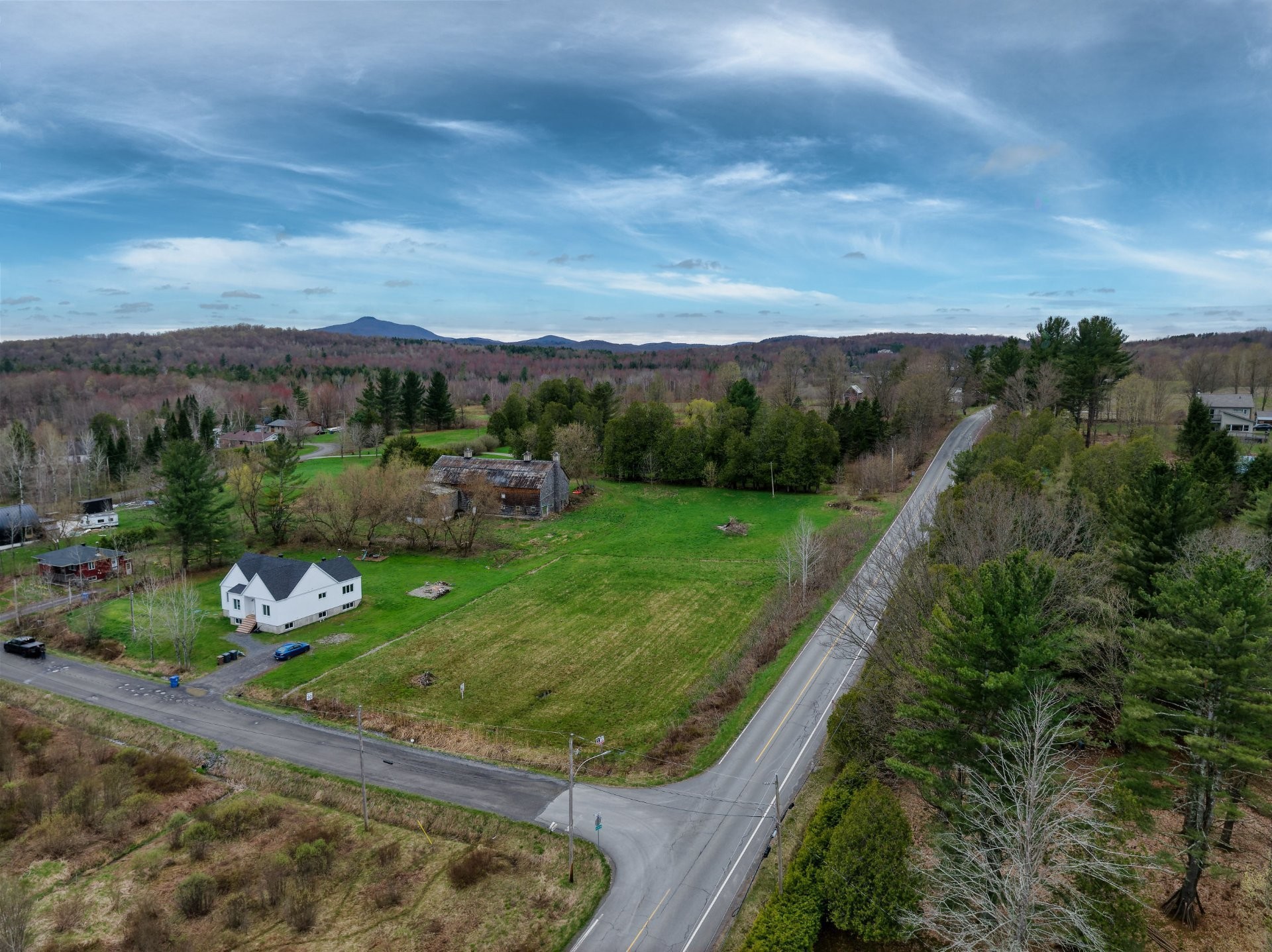 












Rue Laplante

,
Sutton,







QC
J0E2K0

