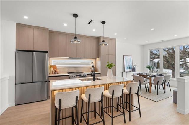 









184


Lindsay

ST,
Winnipeg,




MB
R3N 1H1

