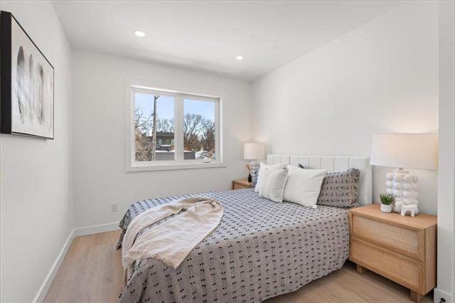 









184


Lindsay

ST,
Winnipeg,




MB
R3N 1H1

