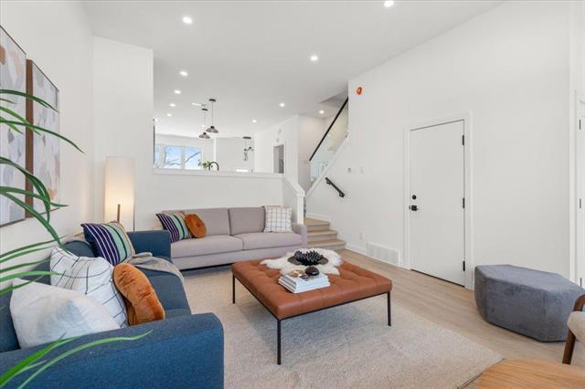 









184


Lindsay

ST,
Winnipeg,




MB
R3N 1H1

