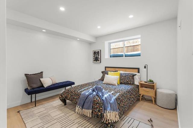 









184


Lindsay

ST,
Winnipeg,




MB
R3N 1H1

