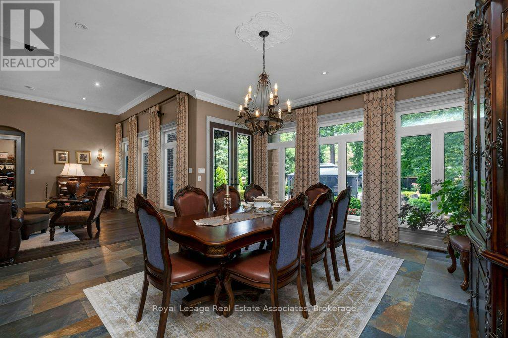 












46 SCOTT STREET

,
Brampton,




Ontario
L6V1S2

