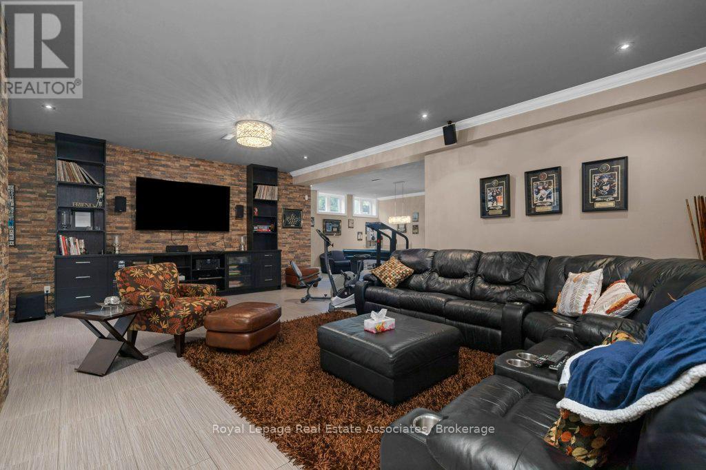 












46 SCOTT STREET

,
Brampton,




Ontario
L6V1S2

