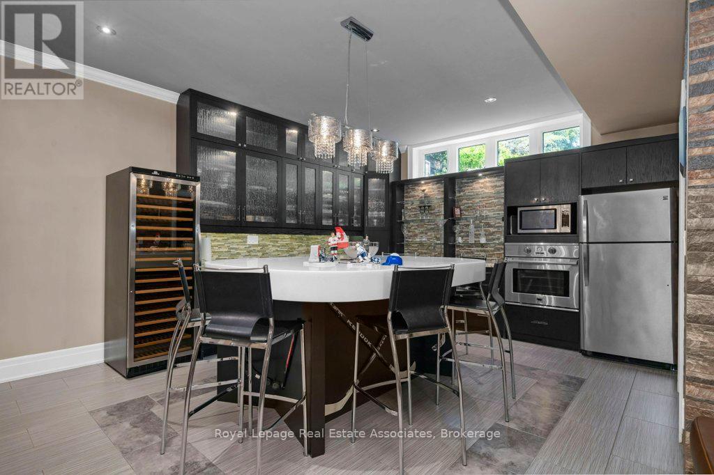 












46 SCOTT STREET

,
Brampton,




Ontario
L6V1S2

