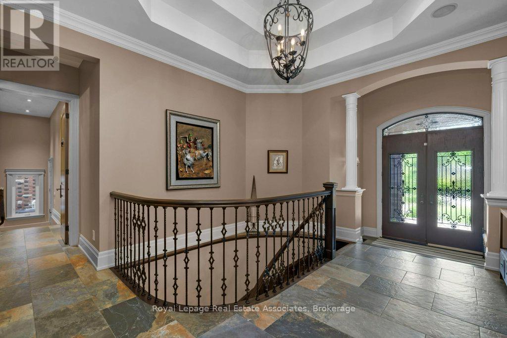 












46 SCOTT STREET

,
Brampton,




Ontario
L6V1S2

