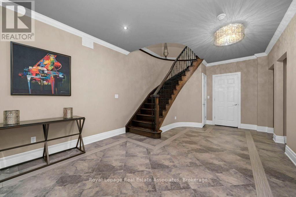 












46 SCOTT STREET

,
Brampton,




Ontario
L6V1S2

