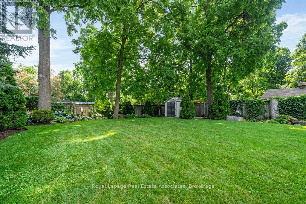 












46 SCOTT STREET

,
Brampton,




Ontario
L6V1S2

