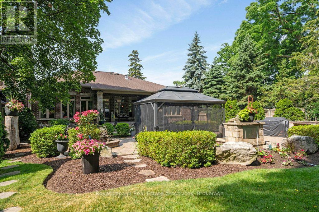 












46 SCOTT STREET

,
Brampton,




Ontario
L6V1S2

