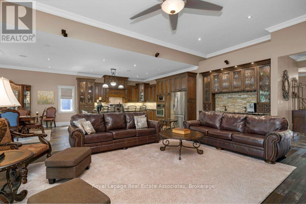 












46 SCOTT STREET

,
Brampton,




Ontario
L6V1S2

