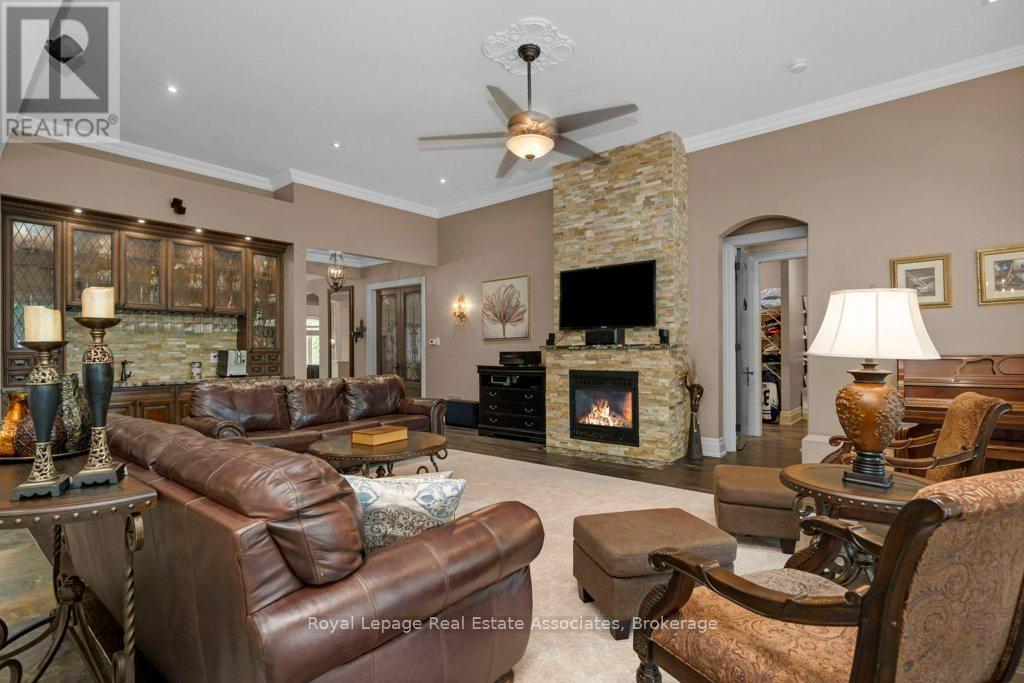 












46 SCOTT STREET

,
Brampton,




Ontario
L6V1S2

