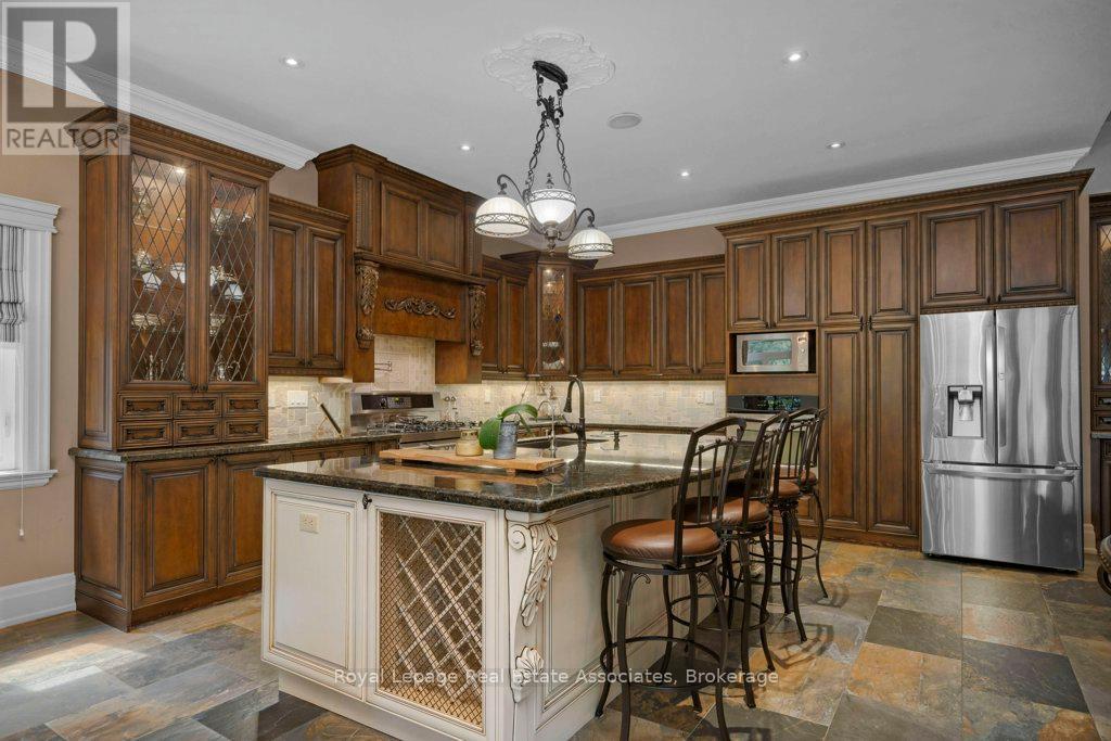 












46 SCOTT STREET

,
Brampton,




Ontario
L6V1S2

