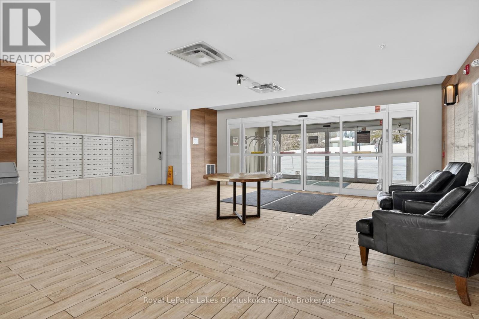 












102 - 25 PEN LAKE POINT ROAD

,
Huntsville (Chaffey),




Ontario
P1H1A9

