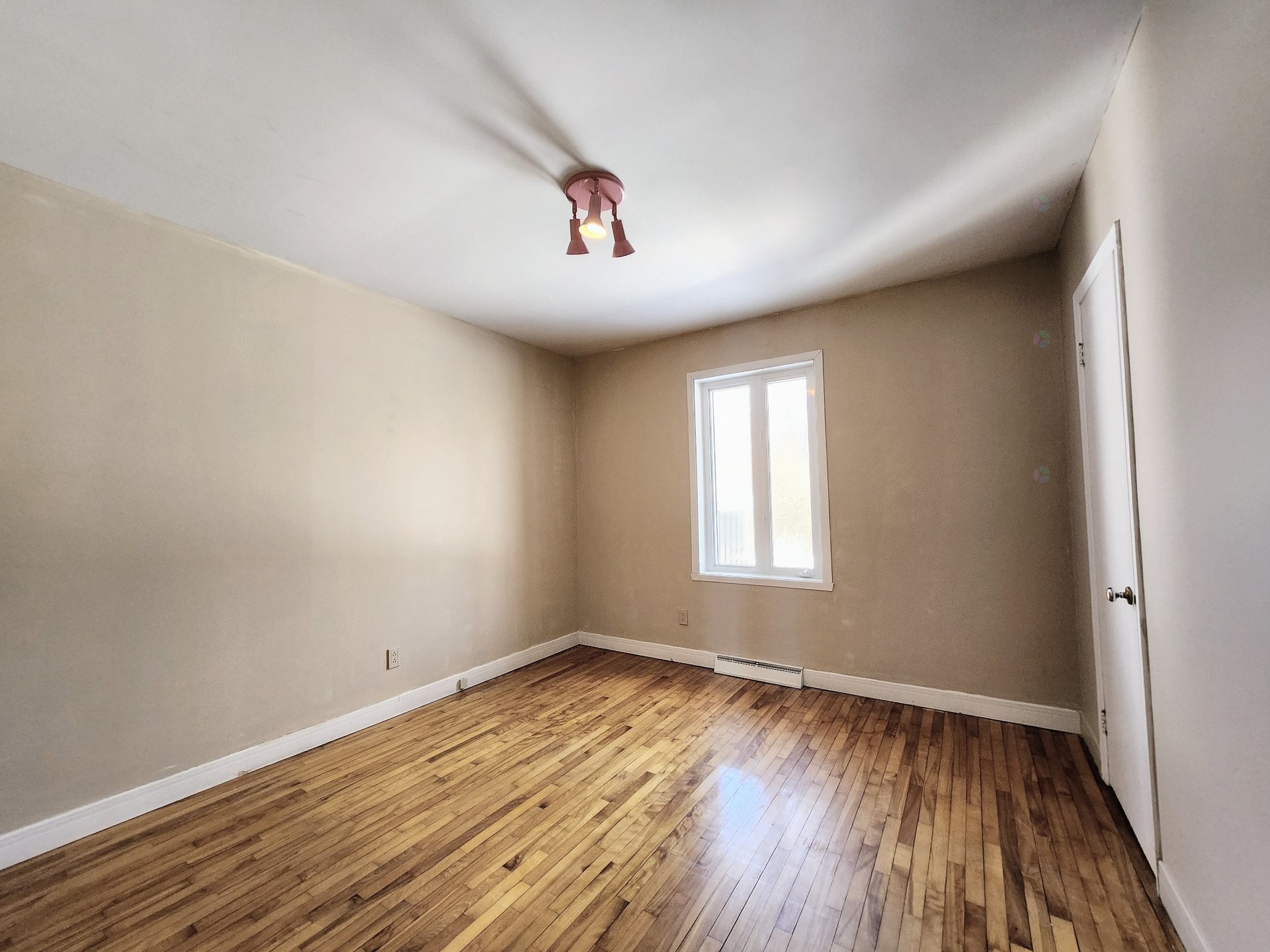 









3555


105e Avenue

,
Shawinigan,




QC
G9P5J5

