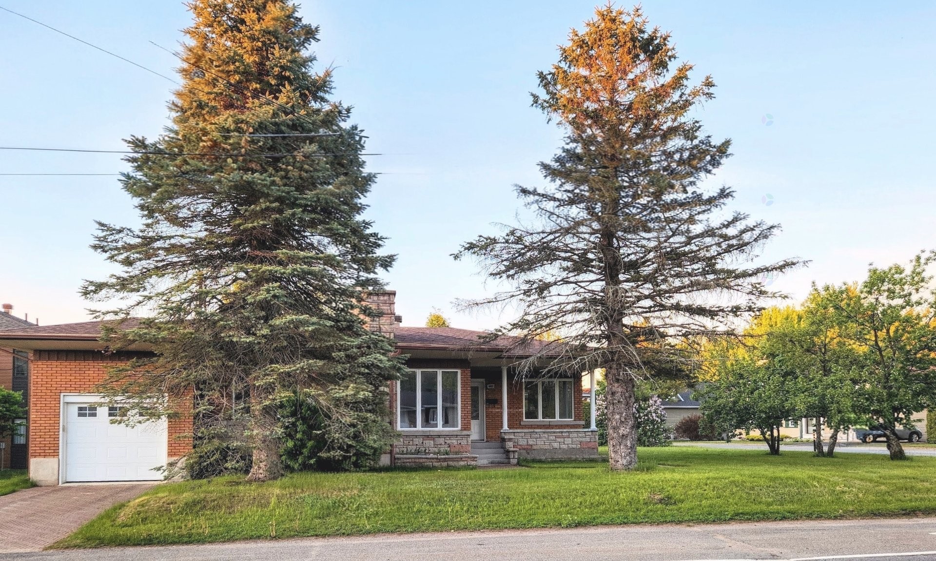









3555


105e Avenue

,
Shawinigan,




QC
G9P5J5

