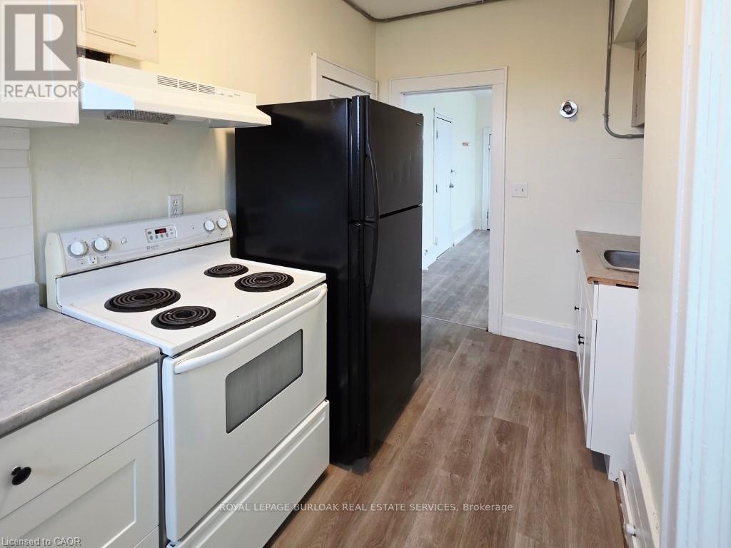 












56 NORFOLK STREET S

,
Norfolk,




Ontario
N3Y2W2

