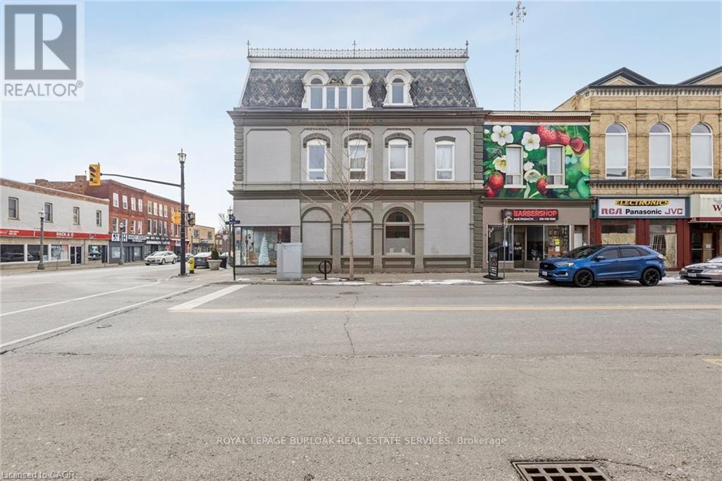 












56 NORFOLK STREET S

,
Norfolk,




Ontario
N3Y2W2

