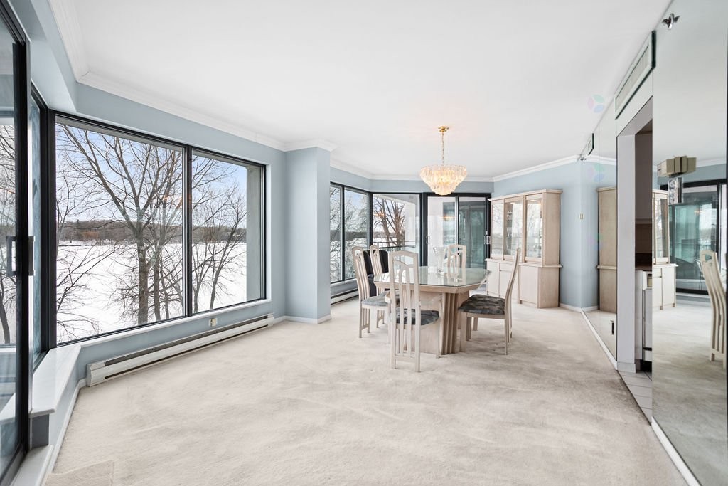 









4450


Prom. Paton

, 202,
Laval (Chomedey),




QC
H7W5J7

