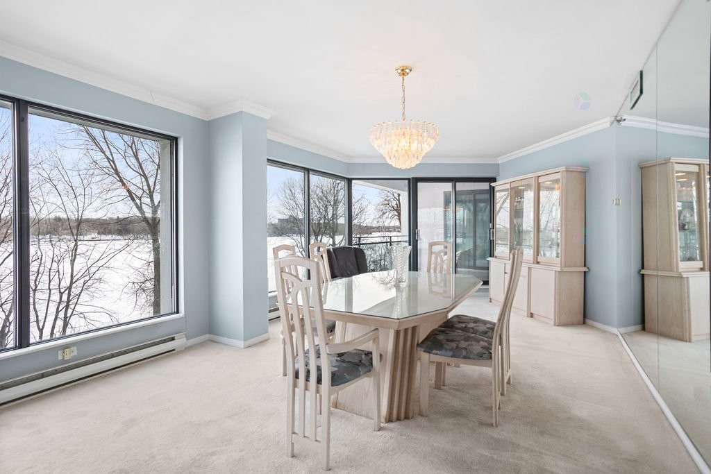 









4450


Prom. Paton

, 202,
Laval (Chomedey),




QC
H7W5J7

