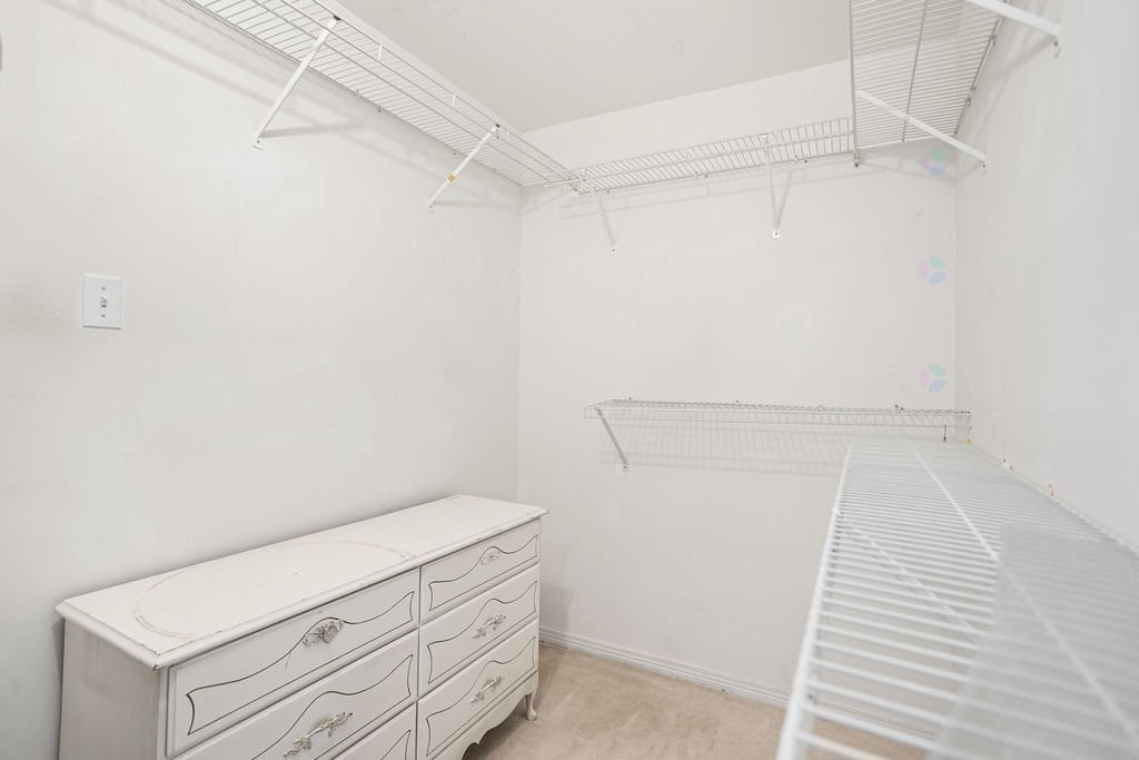 









4450


Prom. Paton

, 202,
Laval (Chomedey),




QC
H7W5J7

