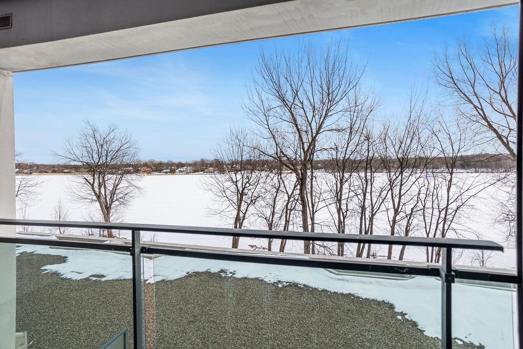 









4450


Prom. Paton

, 202,
Laval (Chomedey),




QC
H7W5J7

