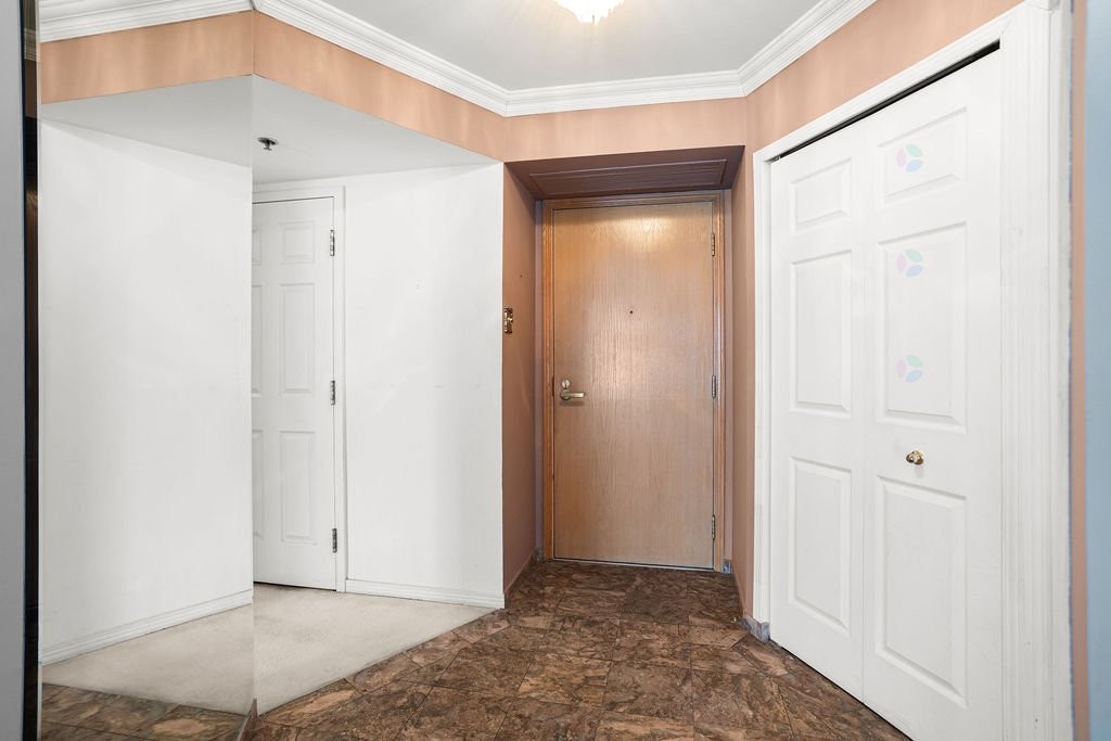 









4450


Prom. Paton

, 202,
Laval (Chomedey),




QC
H7W5J7

